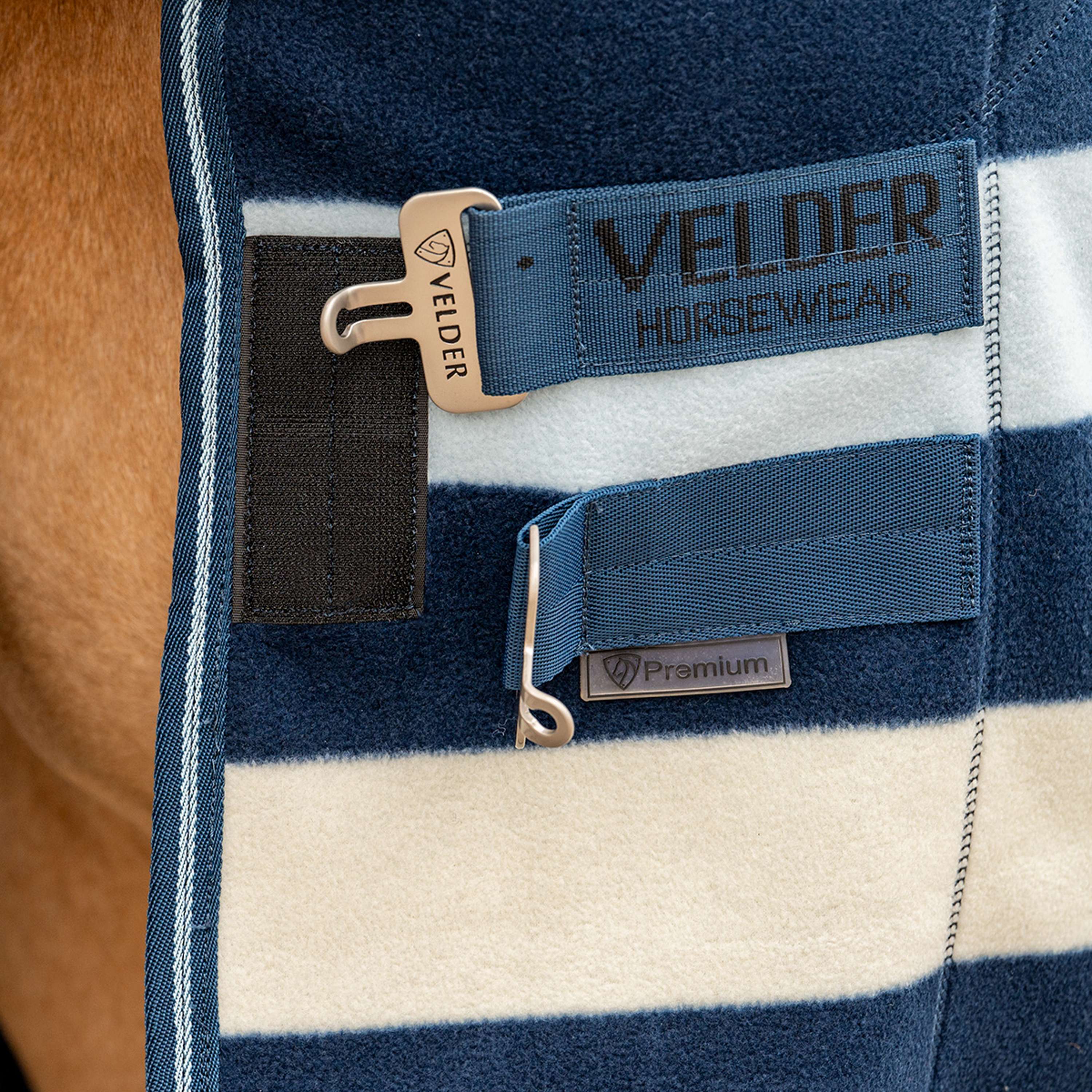 Velder Horsewear Deluxe Fleece Cooler Rug Marin - Image 4