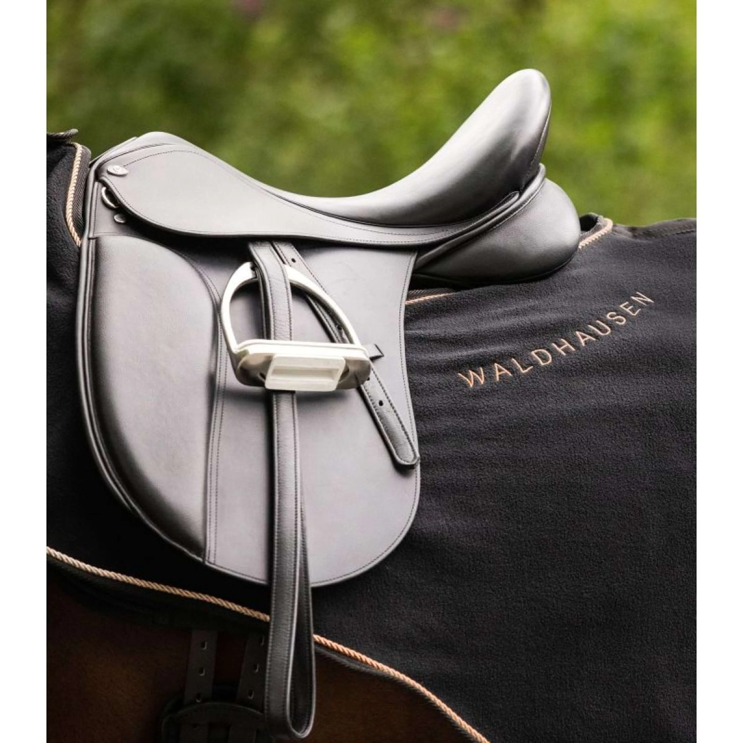 Waldhausen Couvre-reins Modern Noir/Or Rose - Image 2