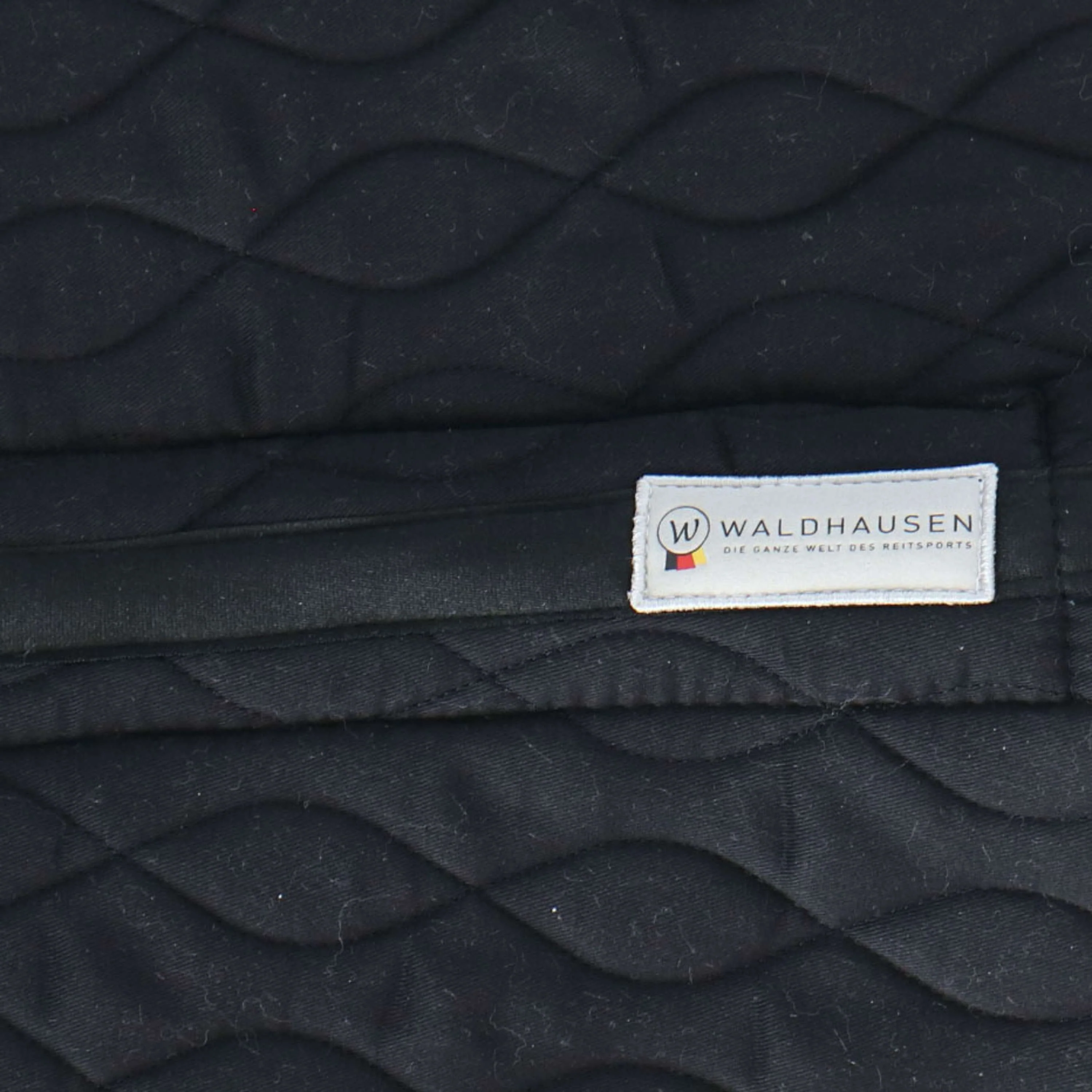 Waldhausen Tapis de Selle Mailand Peau d'Agneau Dressage Noir - Image 6