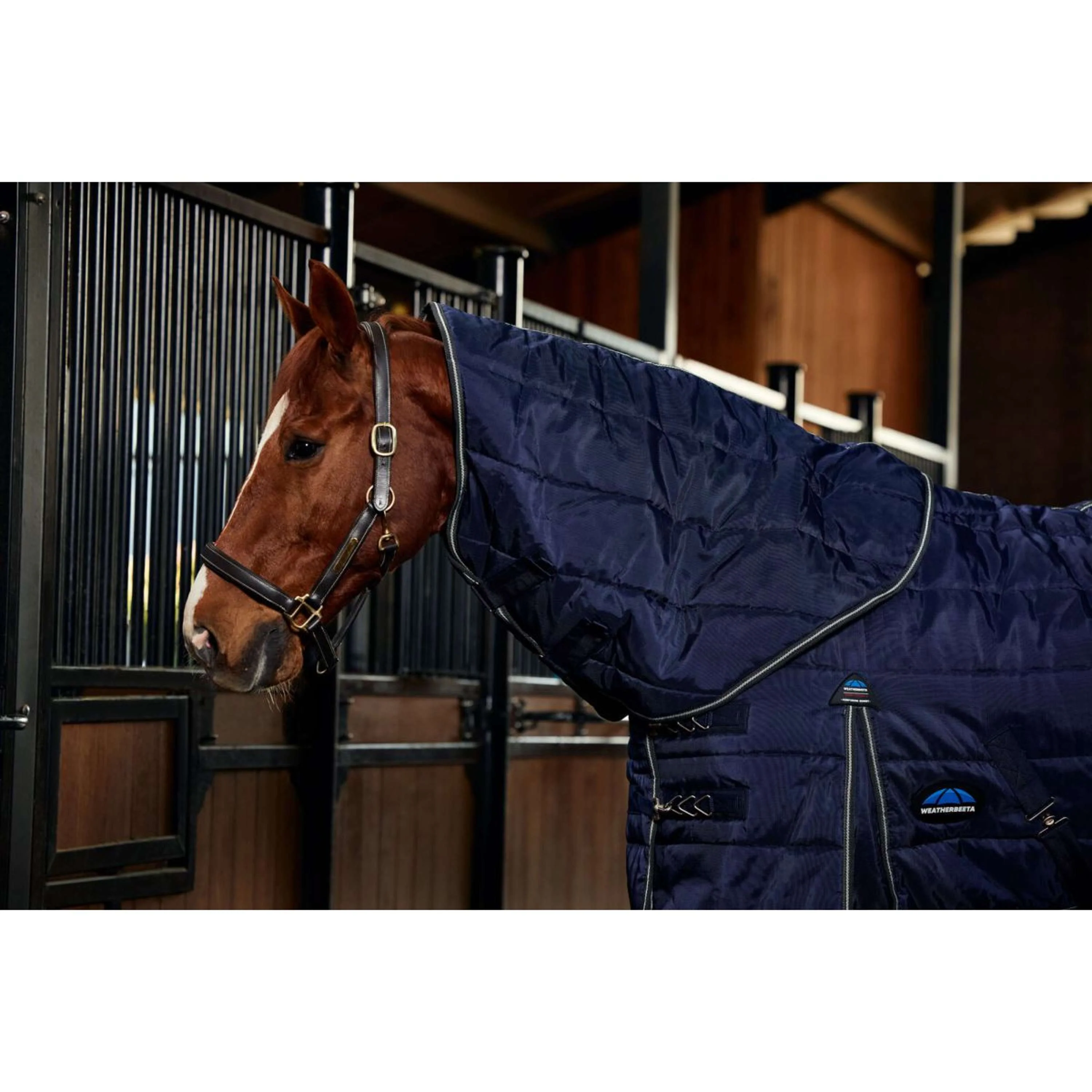 WeatherBeeta Couverture d'Écurie ComFiTec PP Channel Quilt Detach-A-Neck 220g Navy/Charcoal - Image 4