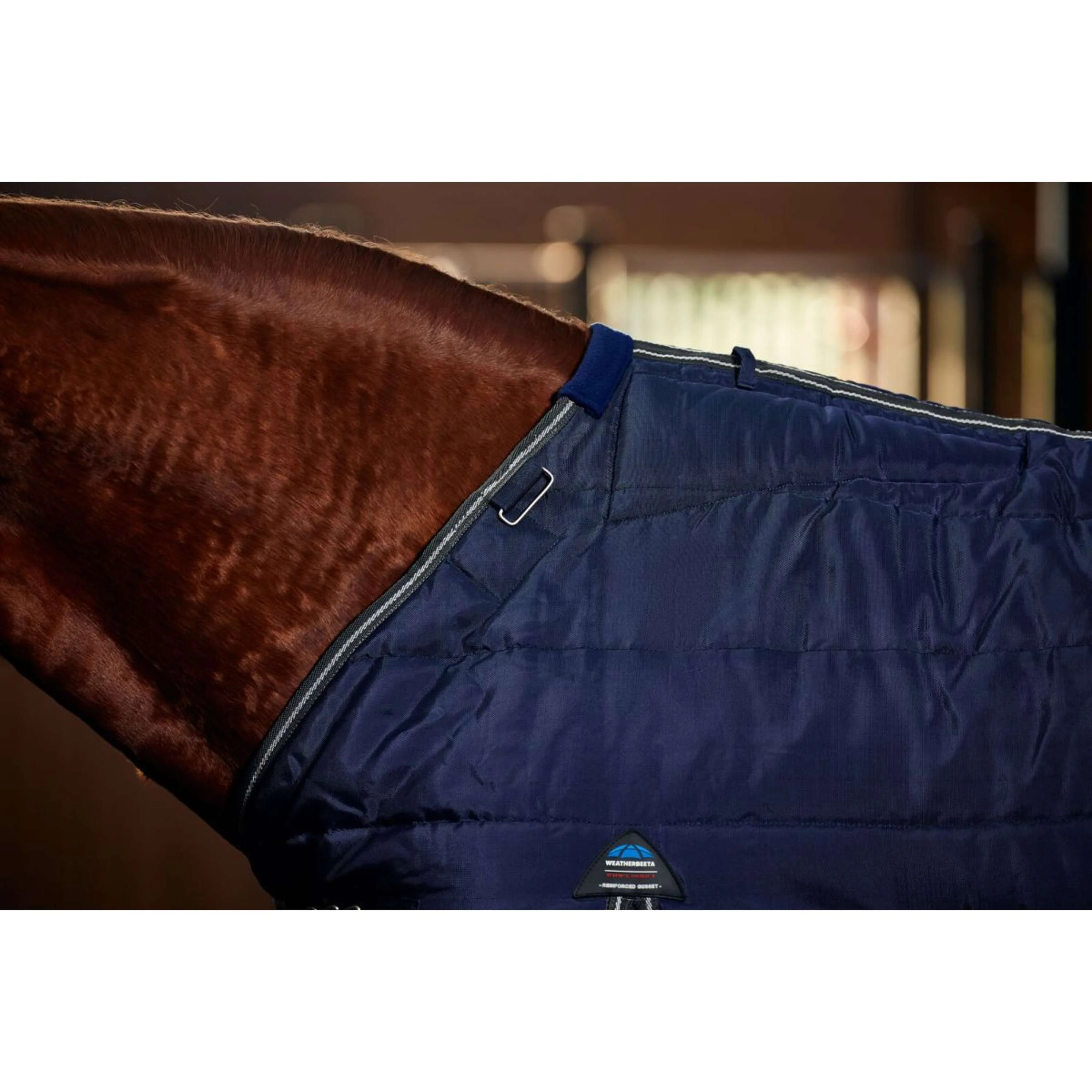 WeatherBeeta Couverture d'Écurie ComFiTec PP Channel Quilt Detach-A-Neck 220g Navy/Charcoal - Image 5