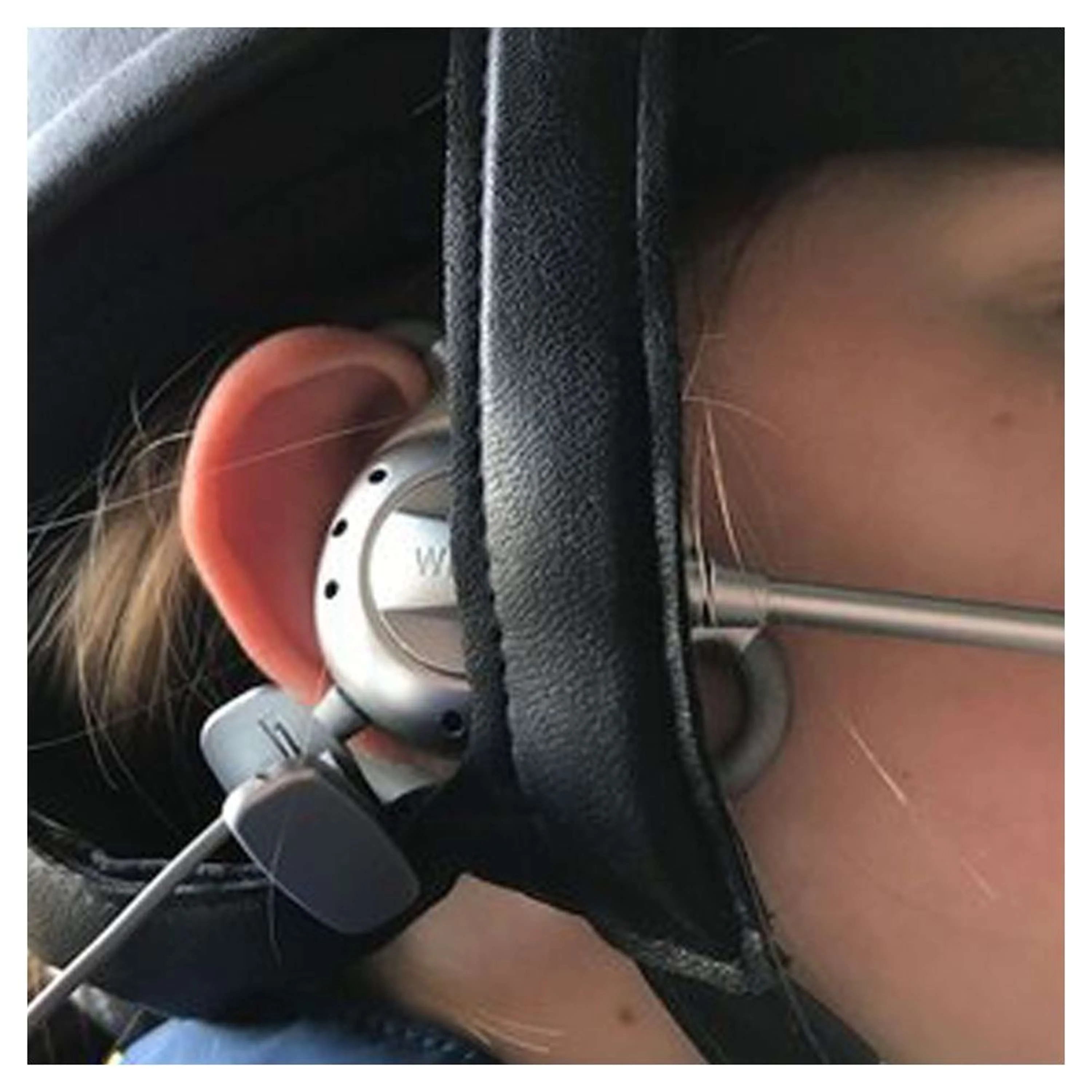 WHIS Headset Competition Argent - Image 2